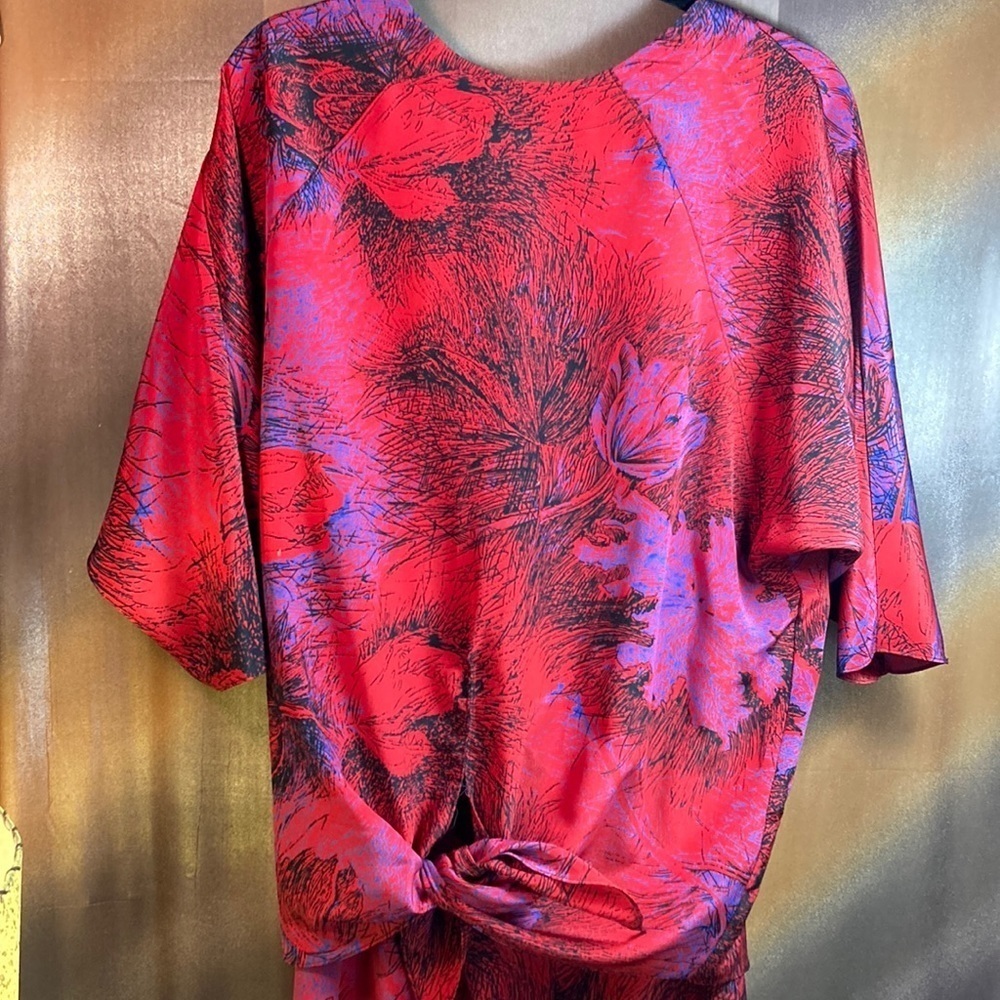 Vintage‎ 90’s 2 piece red & purple fishtail skirt set. 43” chest 30” waist 135